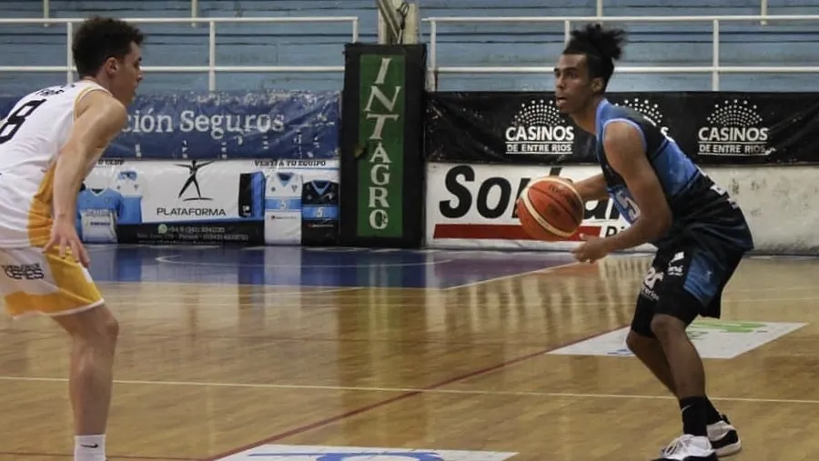 Xavier Charles Parker Básquet: Echagüe cortó a Xavier Charles Parker del plantel de Liga Argentina