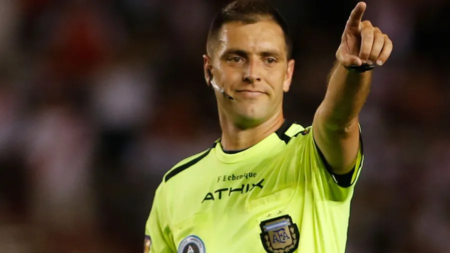 Fútbol: Reemplazaron por coronavirus al árbitro de la semifinal entre Boca y Racing Fútbol: Reemplazaron por coronavirus al árbitro de la semifinal entre Boca y Racing