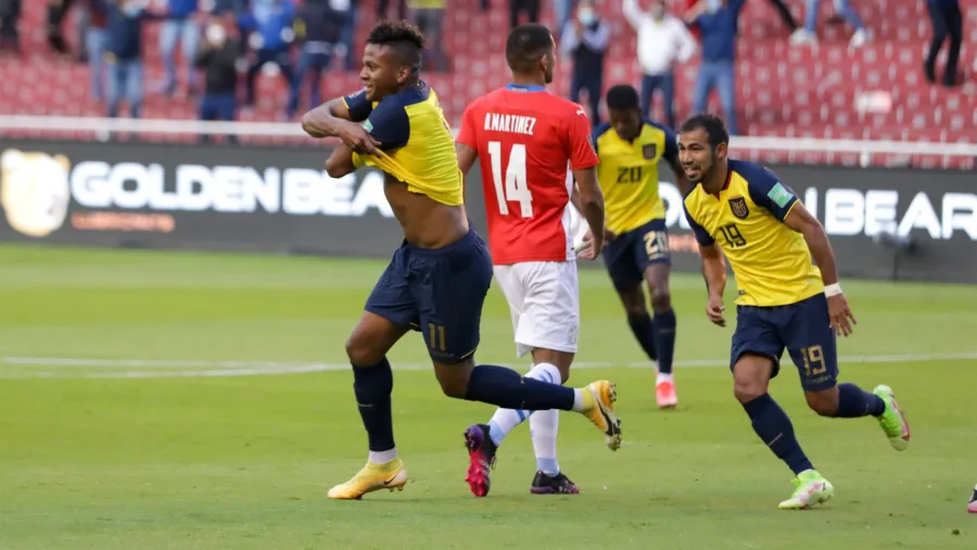 Ecuador venció a Paraguay en el duelo entre técnicos argentinos Ecuador venció a Paraguay en el duelo entre técnicos argentinos