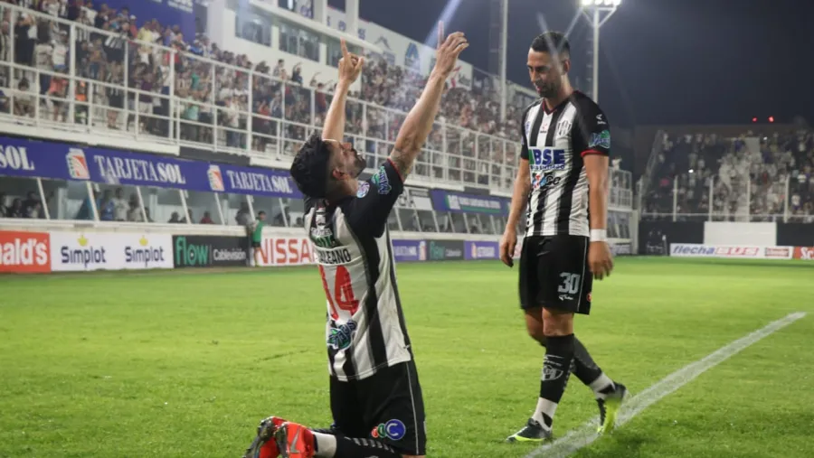 Fútbol: Central Córdoba venció a Godoy Cruz y tomó aire en Santiago del Estero Fútbol: Central Córdoba venció a Godoy Cruz y tomó aire en Santiago del Estero