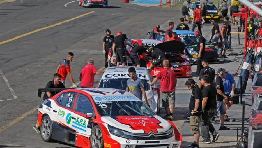 TC2000 en Paraná TC2000 en Paraná: Garriz fue el más veloz en clasificar y Vicino ganó el Sprint