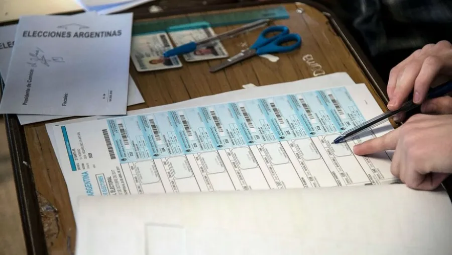 La Cámara Nacional Electoral fijó el 8 de agosto como fecha de las PASO La Cámara Nacional Electoral fijó el 8 de agosto como fecha de las PASO