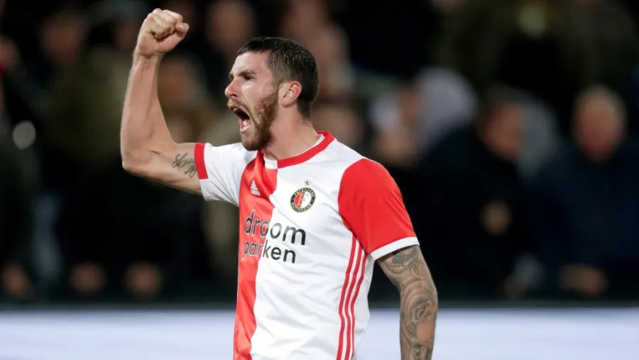 Marcos Senesi Con el aporte del entrerriano Senesi, Feyenoord avanzó a la final de la Copa Holanda