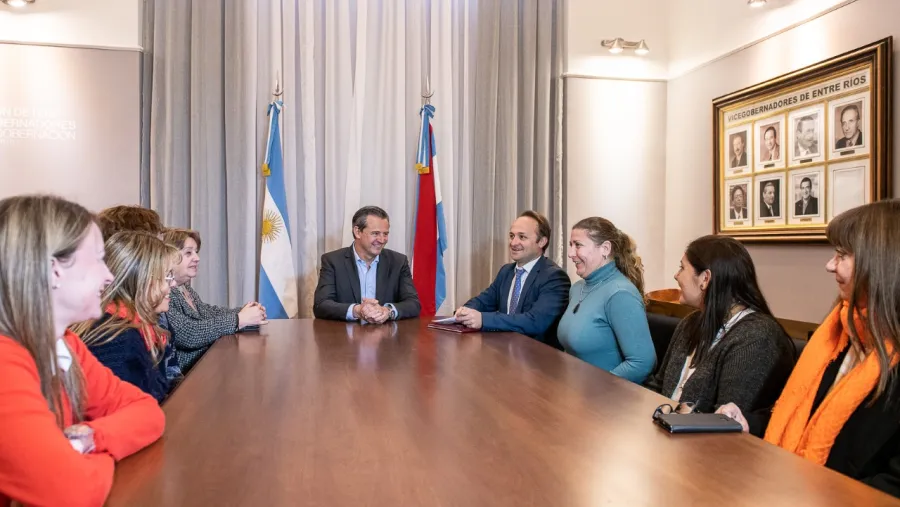 Adjudicaron un inmueble para la escuela secundaria República de Entre Ríos Adjudicaron un inmueble para la escuela secundaria República de Entre Ríos