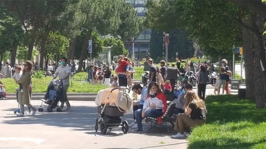 Las fotos que circularon en las redes sociales hoy bajo el hashtag #Irresponsables (Twitter: @markusQQCCMH).