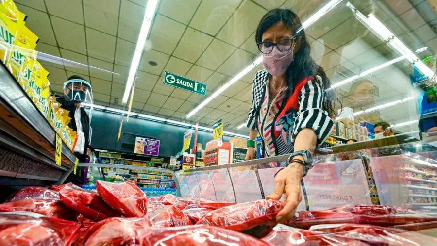 Paula Español, controlando los precios de la carne Paula Español, controlando los precios de la carne