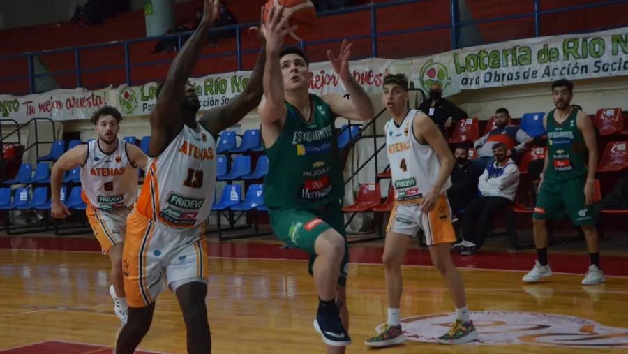 Básquet: Villa Mitre lo cerró mejor y se adelantó ante Estudiantes de Concordia Básquet: Villa Mitre lo cerró mejor y se adelantó ante Estudiantes de Concordia