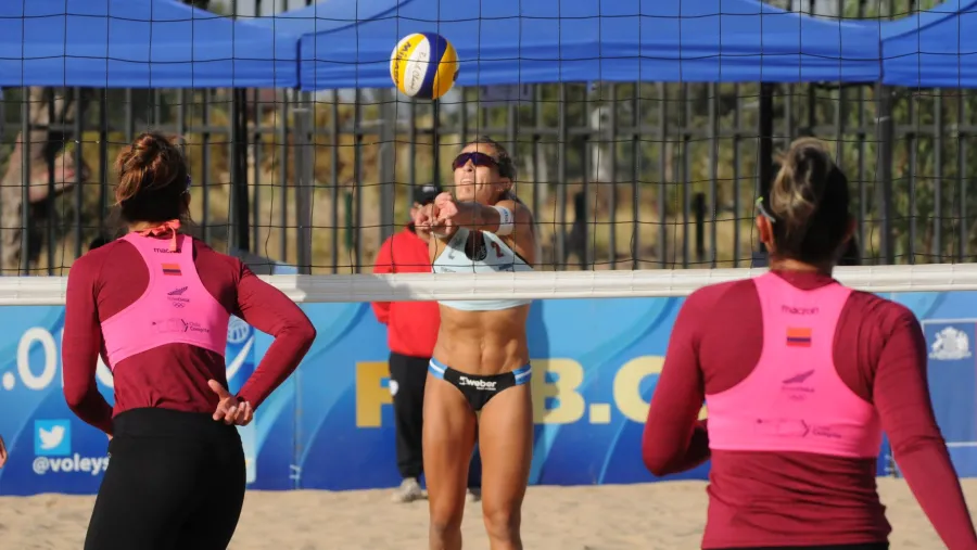 Beach Volley: los entrerrianos Azaad y Gallay lograron dos medallas de plata en Chile Beach Volley: los entrerrianos Azaad y Gallay lograron dos medallas de plata en Chile