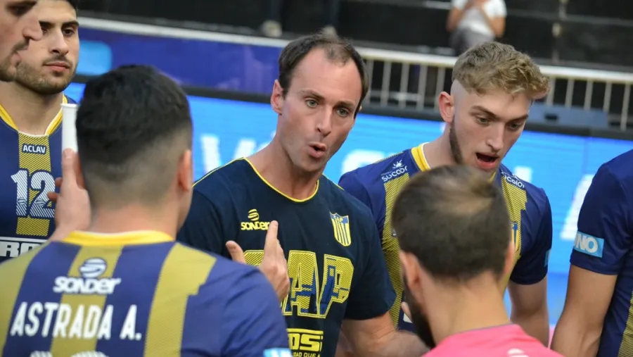 Paracao abrió la Liga de Vóleibol Argentina con una derrota a manos de Monteros Paracao abrió la Liga de Vóleibol Argentina con una derrota a manos de Monteros