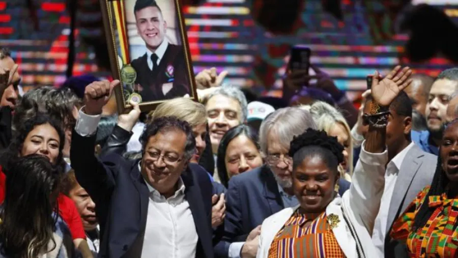 El día en que Colombia dio un giro en su historia El día en que Colombia dio un giro en su historia