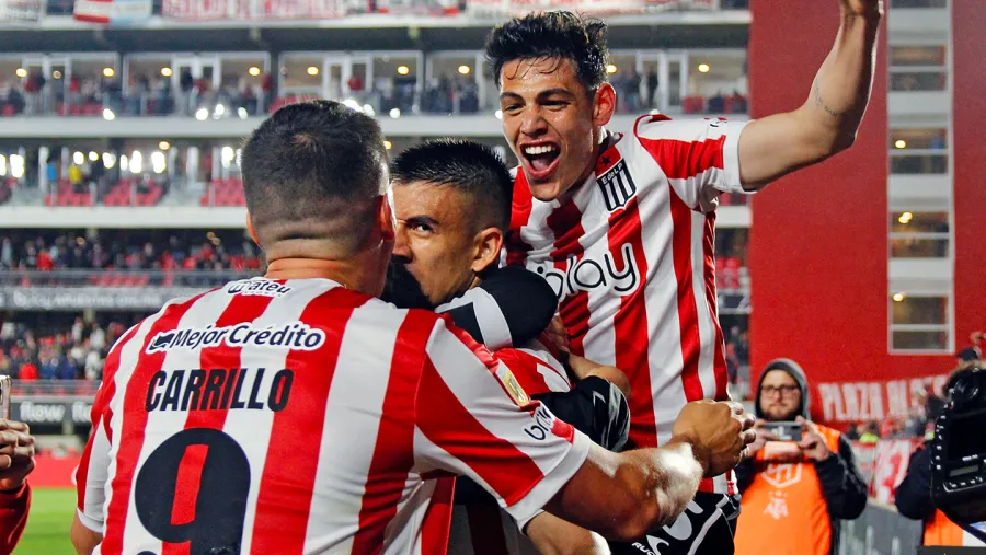 En La Plata, Estudiantes recuperó la sonrisa en el inicio de la décima fecha En La Plata, Estudiantes recuperó la sonrisa en el inicio de la décima fecha