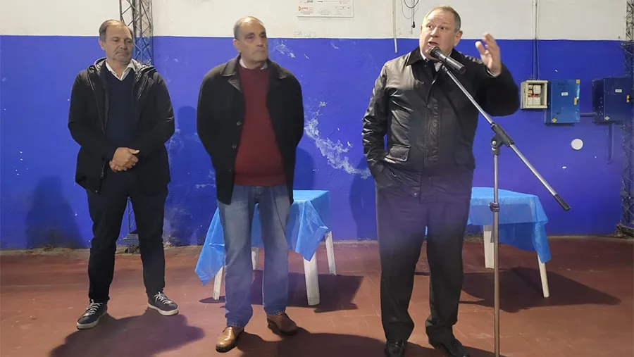 El dirigente Fabián Rogel fue uno de los oradores centrales del acto de Alternativa Radical en Villaguay. El dirigente Fabián Rogel fue uno de los oradores centrales del acto de Alternativa Radical en Villaguay.