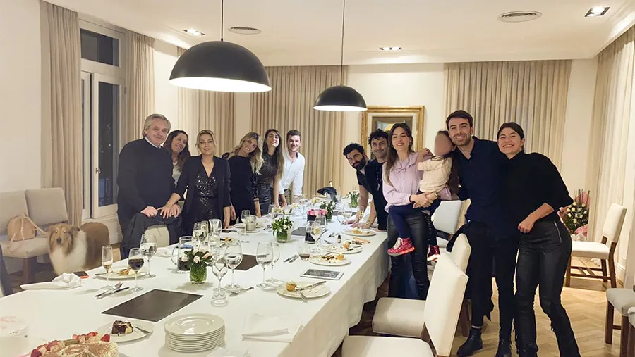 La celebración del cumpleaños de Fabiola Yáñez. La celebración del cumpleaños de Fabiola Yáñez.