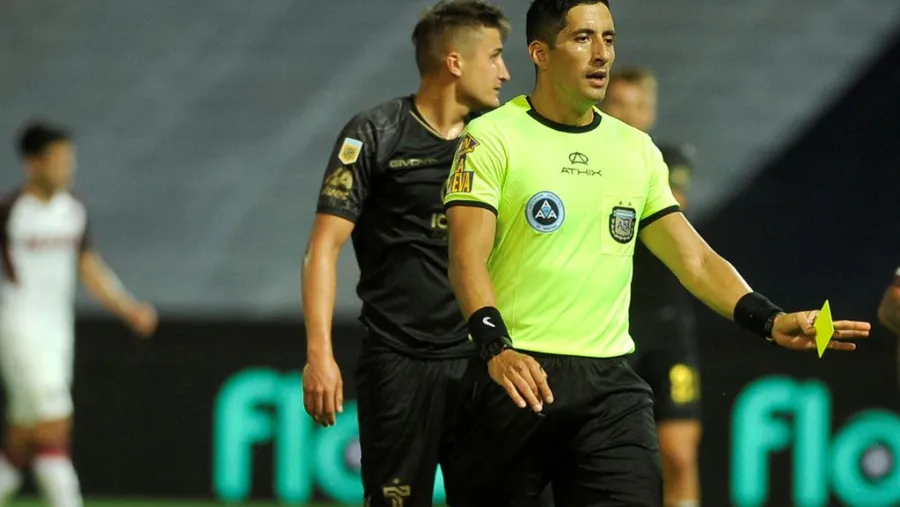 Yael Falcón Pérez dirigirá por segunda vez a Patronato en el campeonato Yael Falcón Pérez dirigirá por segunda vez a Patronato en el campeonato