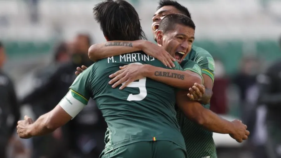 Eliminatorias Sudamericanas: Bolivia goleó a Paraguay en la altura de La Paz Eliminatorias Sudamericanas: Bolivia goleó a Paraguay en la altura de La Paz