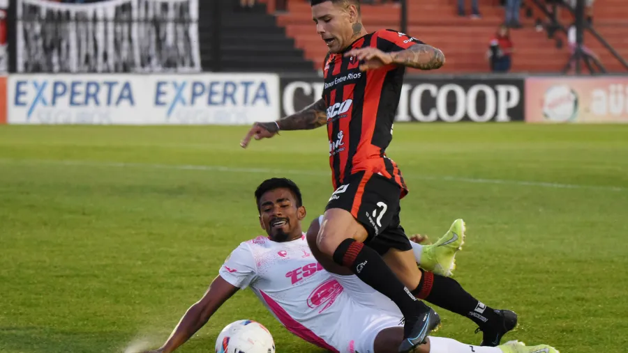 Patronato logró un agónico empate en un partido caliente y a puro gol en el Grella Patronato logró un agónico empate en un partido caliente y a puro gol en el Grella