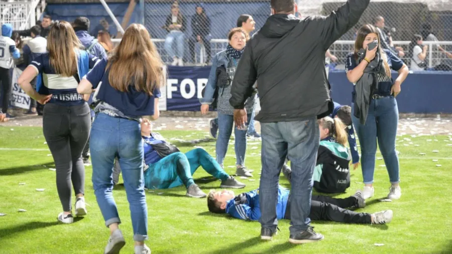 Caos en La Plata: Gimnasia-Boca, suspendido por graves incidentes Caos en La Plata: Gimnasia-Boca, suspendido por graves incidentes