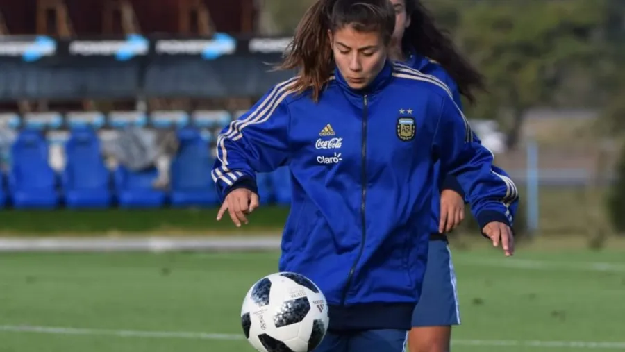 Loana Bernhard La selección femenina sub 20 volvió al trabajo con rivales definidos para el Sudamericano