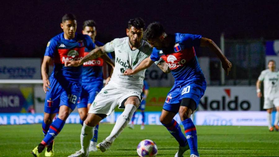 Fútbol: Sarmiento de Junín logró un agónico empate ante Tigre por la Liga Profesional Fútbol: Sarmiento de Junín logró un agónico empate ante Tigre por la Liga Profesional