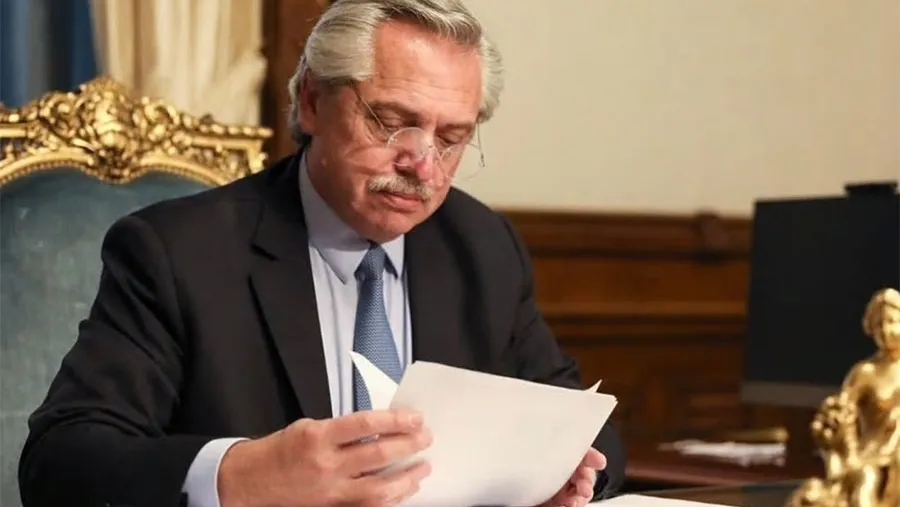 Alberto Fernández analiza medidas económicas ante la crisis global por la pandemia del coronavirus. Alberto Fernández analiza medidas económicas ante la crisis global por la pandemia del coronavirus.