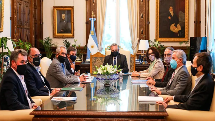 El Presidente recibió a la Mesa de Enlace El Presidente recibió a la Mesa de Enlace