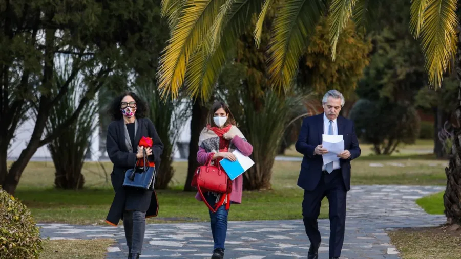 Fernández con Todesca y Raverta Fernández con Todesca y Raverta