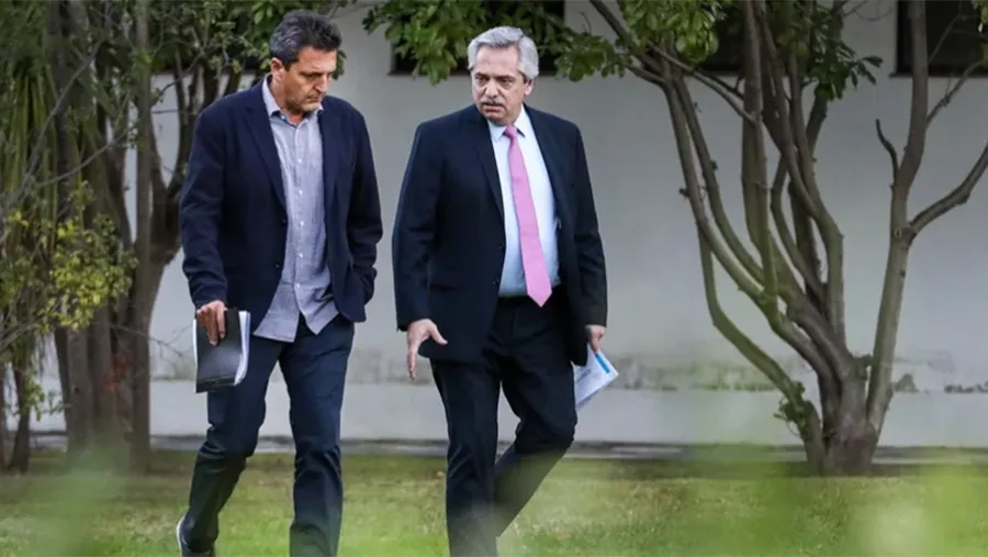 Imagen de archivo. El Presidente Alberto Fernández y el titular de la Cámara de Diputados, Sergio Massa, cenaron a solas anoche en Olivos. Imagen de archivo. El Presidente Alberto Fernández y el titular de la Cámara de Diputados, Sergio Massa, cenaron a solas anoche en Olivos.