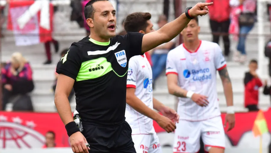 Fernando Espinoza dirigirá el partido de Patronato en Sarandí Fernando Espinoza dirigirá el partido de Patronato en Sarandí