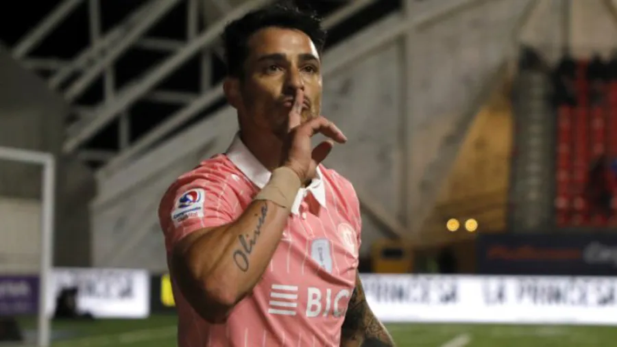 Un gol del entrerriano Fernando Zampedri le dio la victoria a la Universidad Católica Un gol del entrerriano Fernando Zampedri le dio la victoria a la Universidad Católica