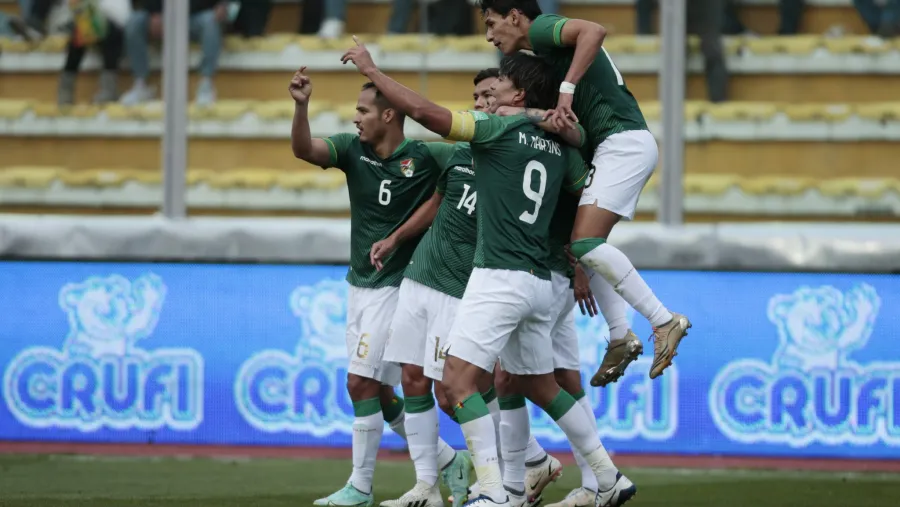 Con una goleada, Bolivia complicó a Uruguay y le dio una mano a la Argentina Con una goleada, Bolivia complicó a Uruguay y le dio una mano a la Argentina