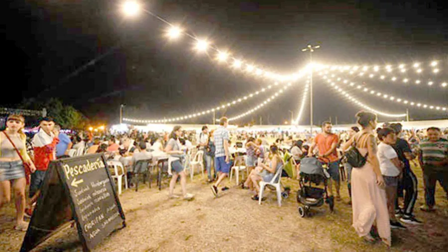 Concejales de la oposición exigen al Ejecutivo Municipal de Gualeguaychú conocer el balance económico de la IV Fiesta del Pescado y el Vino. Concejales de la oposición exigen al Ejecutivo Municipal de Gualeguaychú conocer el balance económico de la IV Fiesta del Pescado y el Vino.