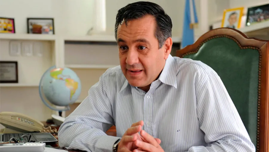 Alejandro Finocchiaro Alejandro Finocchiaro