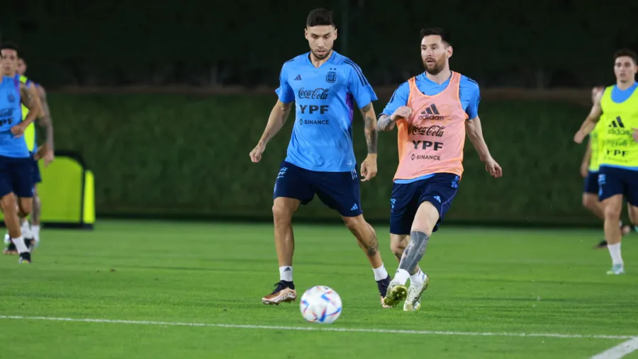 Lionel Scaloni ratificó la defensa y tiene una duda para buscar la clasificación a octavos Lionel Scaloni ratificó la defensa y tiene una duda para buscar la clasificación a octavos