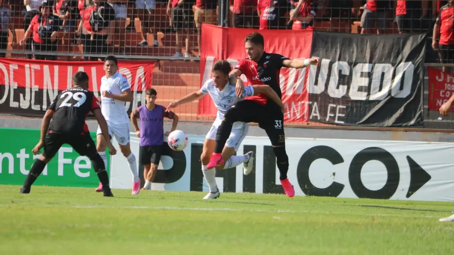 Fútbol: Colón derrotó a Godoy Cruz y festejó de local en cancha de Patronato Fútbol: Colón derrotó a Godoy Cruz y festejó de local en cancha de Patronato