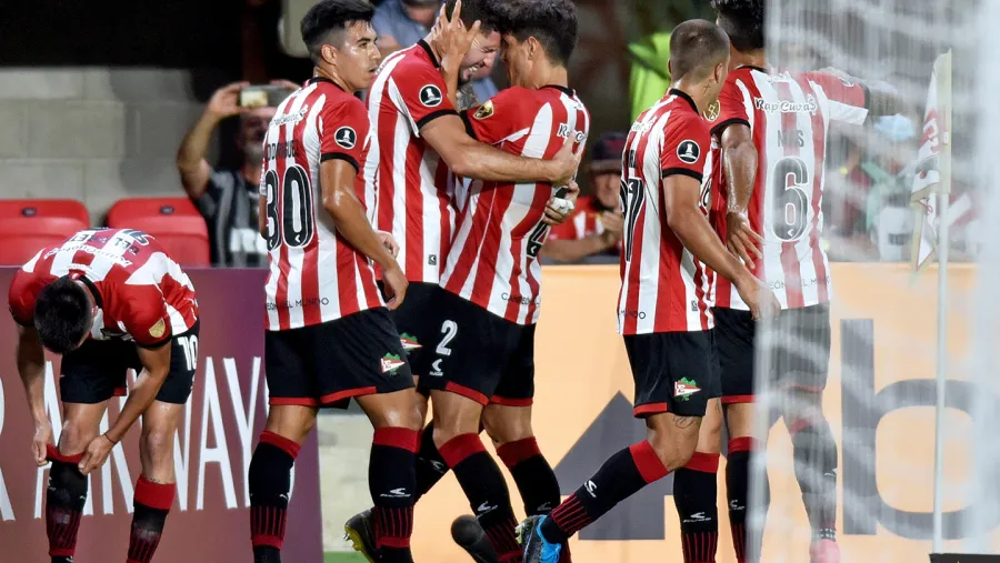 Estudiantes venció a Everton y se metió a la fase de grupos de la Copa Libertadores Estudiantes venció a Everton y se metió a la fase de grupos de la Copa Libertadores