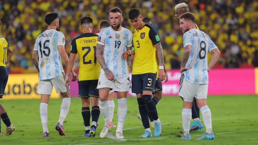 Eliminatorias: Argentina sufrió un agónico empate con Ecuador y conservó su invicto Eliminatorias: Argentina sufrió un agónico empate con Ecuador y conservó su invicto