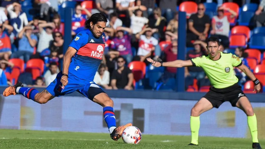 Copa de la Liga Profesional de Fútbol: Tigre venció a Huracán y ahora lidera la Zona B Copa de la Liga Profesional de Fútbol: Tigre venció a Huracán y ahora lidera la Zona B