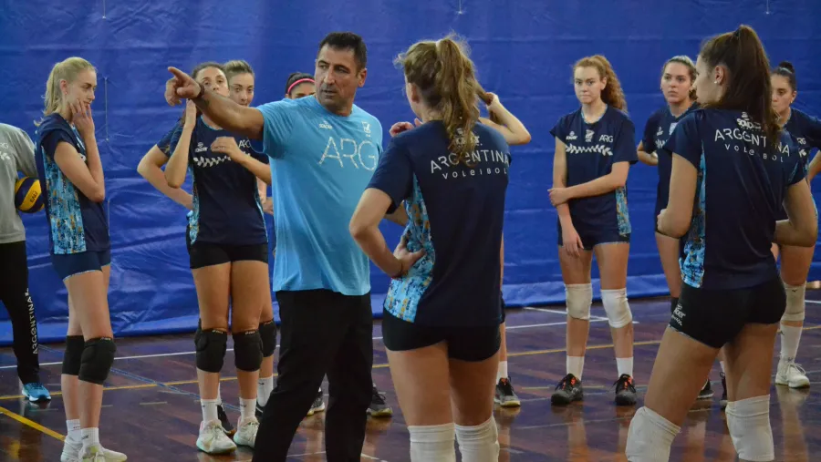 Vóley: cuatro entrerrianas iniciaron la concentración con la selección argentina juvenil Vóley: cuatro entrerrianas iniciaron la concentración con la selección argentina juvenil