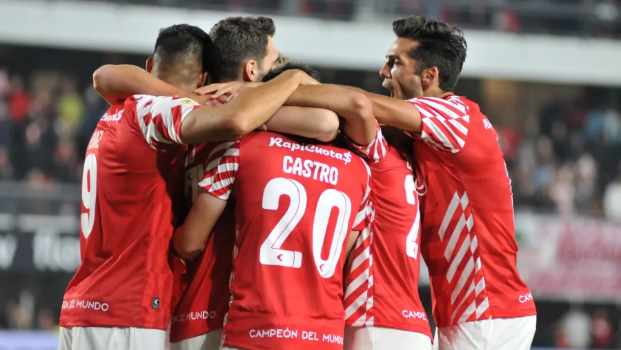 Estudiantes derrotó a Aldosivi y se aseguró el primer puesto de la Zona B Estudiantes derrotó a Aldosivi y se aseguró el primer puesto de la Zona B
