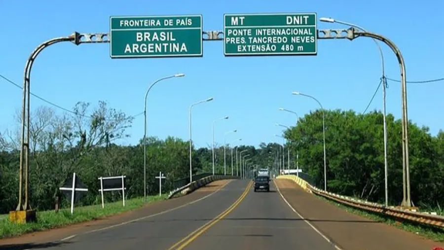 Habilitaron una “prueba piloto” de ingreso de turistas desde Chile y Brasil Habilitaron una “prueba piloto” de ingreso de turistas desde Chile y Brasil