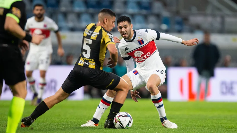 Copa Argentina: tras un empate a puro gol, Deportivo Madryn le ganó por penales a Tigre Copa Argentina: tras un empate a puro gol, Deportivo Madryn le ganó por penales a Tigre