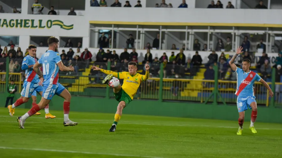 Fútbol: Defensa y Justicia y Arsenal no abrieron el marcador en Florencio Varela Fútbol: Defensa y Justicia y Arsenal no abrieron el marcador en Florencio Varela