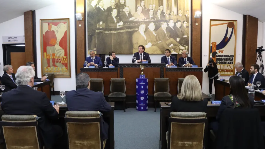 Fútbol: Uruguay, Argentina, Paraguay y Chile lanzaron la candidatura para el Mundial 2030 Fútbol: Uruguay, Argentina, Paraguay y Chile lanzaron la candidatura para el Mundial 2030