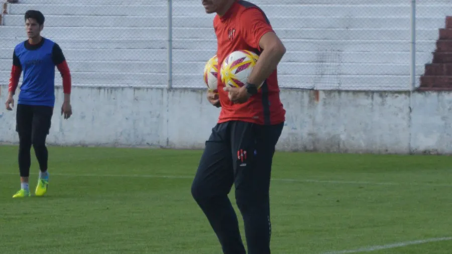 Gabriel Graciani fue designado nuevo DT de la Reserva de Patronato Gabriel Graciani fue designado nuevo DT de la Reserva de Patronato