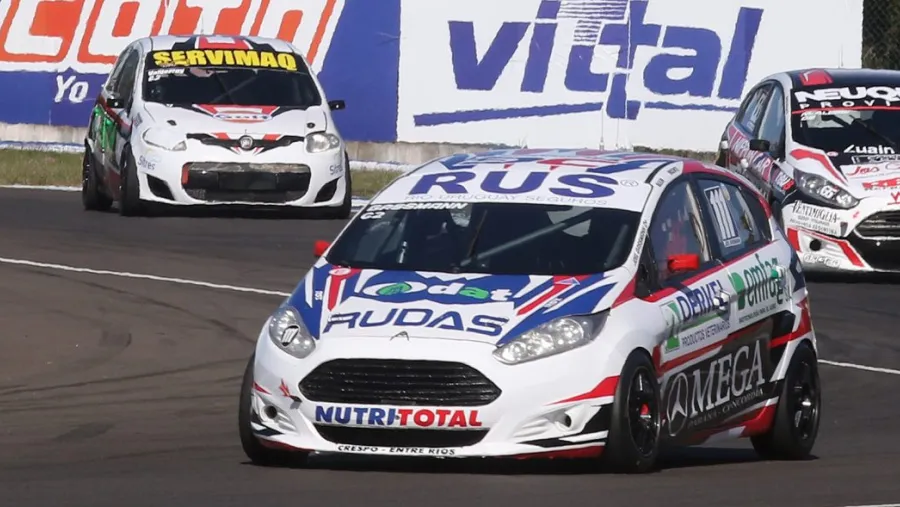 Turismo Nacional: Joel Gassmann fue el mejor entrerriano en la Clase 2 Turismo Nacional: Joel Gassmann fue el mejor entrerriano en la Clase 2