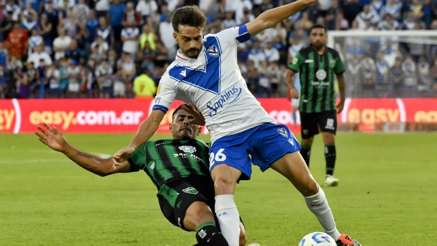 Fútbol: Vélez se reencontró con el gol y le ganó a San Martín de San Juan Fútbol: Vélez se reencontró con el gol y le ganó a San Martín de San Juan