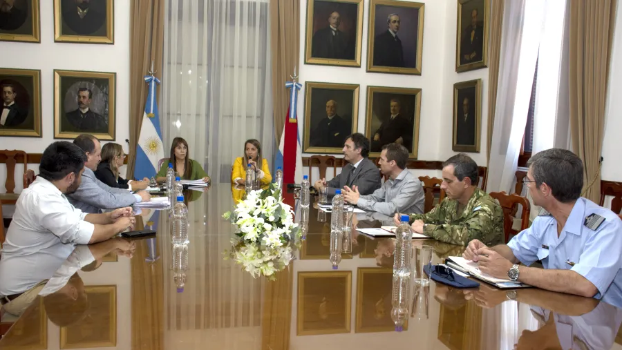 Stratta con Ejército y Fuerza Aérea por coronavirus Stratta con Ejército y Fuerza Aérea por coronavirus
