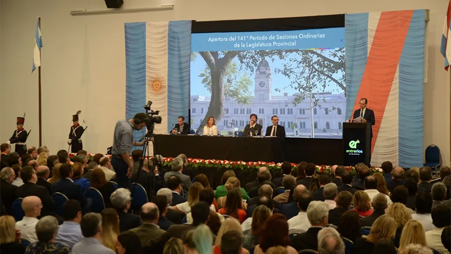El gobernador Gustavo Bordet dejó inaugurado el 141° período de sesiones ordinarias de la Asamblea Legislativa provincial. El gobernador Gustavo Bordet dejó inaugurado el 141° período de sesiones ordinarias de la Asamblea Legislativa provincial.
