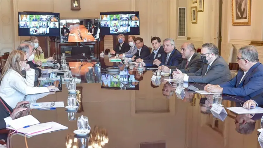 Esta etapa del Gobierno Nacional estará signada por la relación con los gobernadores, los sindicatos, la oposición y el sector empresario productivo. Esta etapa del Gobierno Nacional estará signada por la relación con los gobernadores, los sindicatos, la oposición y el sector empresario productivo.
