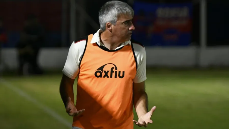 DT Gómez DT Gómez
